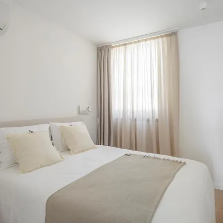 بيت للعطل Lapa 84 - Seafront House بوفوُ جي فارزيم